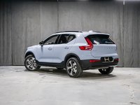 Volvo XC40 Plus Dark Theme 2026-3