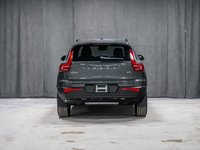 2026 Volvo XC40 Plus (Dark Theme)-5