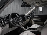 Volvo XC40 Plus Dark Theme 2026-3