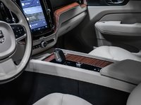 2022 Volvo XC60 Recharge T8 INSCRIPTION EXPRESSION PREMIUM CLIMATE HARMAN-7