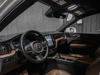 Volvo XC60 B6 MOMENTUM 2022-6