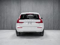 Volvo XC60 B6 MOMENTUM 2022-5