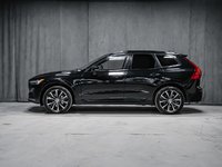 2023 Volvo XC60 Plus Dark Theme-4