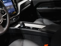 Volvo XC60 Plus, B5 AWD, Dark Theme 2025-7