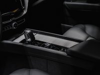 2025 Volvo XC60 Plus, B5 AWD, Dark Theme-7
