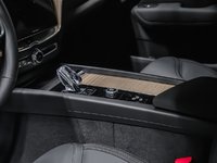 2026 Volvo XC60 Plus-7