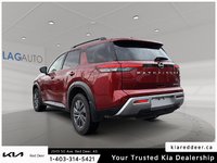 2024 Nissan Pathfinder SV-2