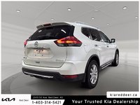 2017 Nissan Rogue SV-4