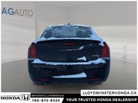 2023 Chrysler 300 S-2