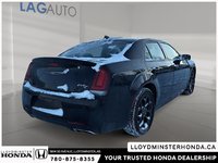 2023 Chrysler 300 S-5