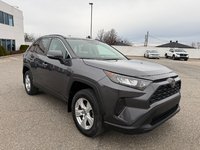 Toyota RAV4 LE 2019-3