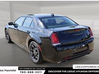 2023 Chrysler 300 Touring-3