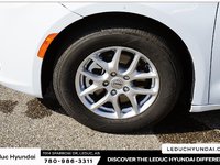 2024 Chrysler Pacifica Touring-7