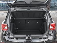 2025 Hyundai Venue Essential-6