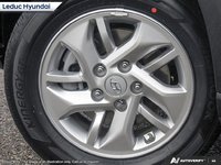 2026 Hyundai Venue Preferred Two-tone-7