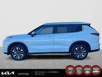 2025 Mitsubishi Outlander LE-4
