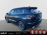 2025 Mitsubishi Outlander LE-3