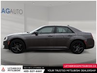 2022 Chrysler 300 Touring-4