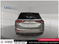 2022 Mitsubishi Outlander ES-2