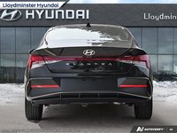 2025 Hyundai Elantra Luxury-4