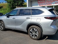 2024 Camions Toyota Highlander XLE-4