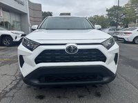Toyota RAV4 LE 2022-7