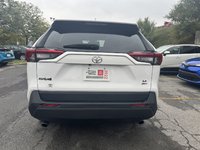 Toyota RAV4 LE 2022-3