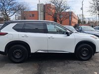 2024 Nissan Rogue Platinum-2