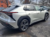 Toyota bZ4X XLE 2023-3