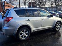 Toyota RAV4 Limited 2009-3