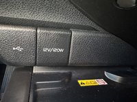 Toyota Camry Hybrid XSE 2023-3