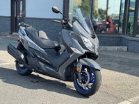 Suzuki Burgman 400 2,581 KM SEULEMENT 2025-1