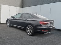 Volkswagen Jetta Highline 2019-3