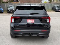 2025 Ford Explorer ST-Line-5