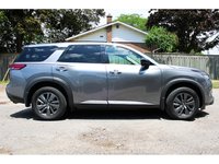2023 Nissan Pathfinder S-7