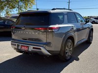 2024 Nissan Pathfinder SV-6