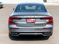 2021 Volvo S60 Recharge Plug-In Hybrid T8 R-Design-6