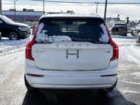 2022 Volvo XC90 T6 Momentum 7 Passenger-5