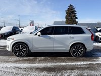 2022 Volvo XC90 T6 Momentum 7 Passenger-3