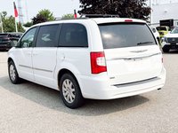 2014 Chrysler Town & Country Touring-4