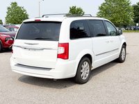 2014 Chrysler Town & Country Touring-6