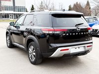 2023 Nissan Pathfinder SL-4