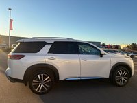 2025 Nissan Pathfinder Platinum-4