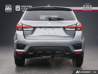 2020 Mitsubishi RVR SE FWD // NO ACCIDENTS-4
