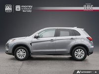 2020 Mitsubishi RVR SE FWD // NO ACCIDENTS-2