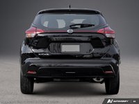 2025 Nissan Kicks Play S-4