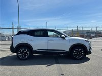 2025 Nissan Kicks SV AWD // 2.99% FINANCING!-1