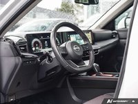 2025 Nissan Kicks SR AWD // LOW KMS-5