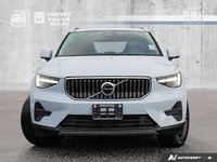 2025 Volvo XC40 Core - Climate Package | Panoramic Roof-1