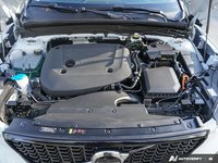 2026 Volvo XC40 Plus (Dark Theme)-7